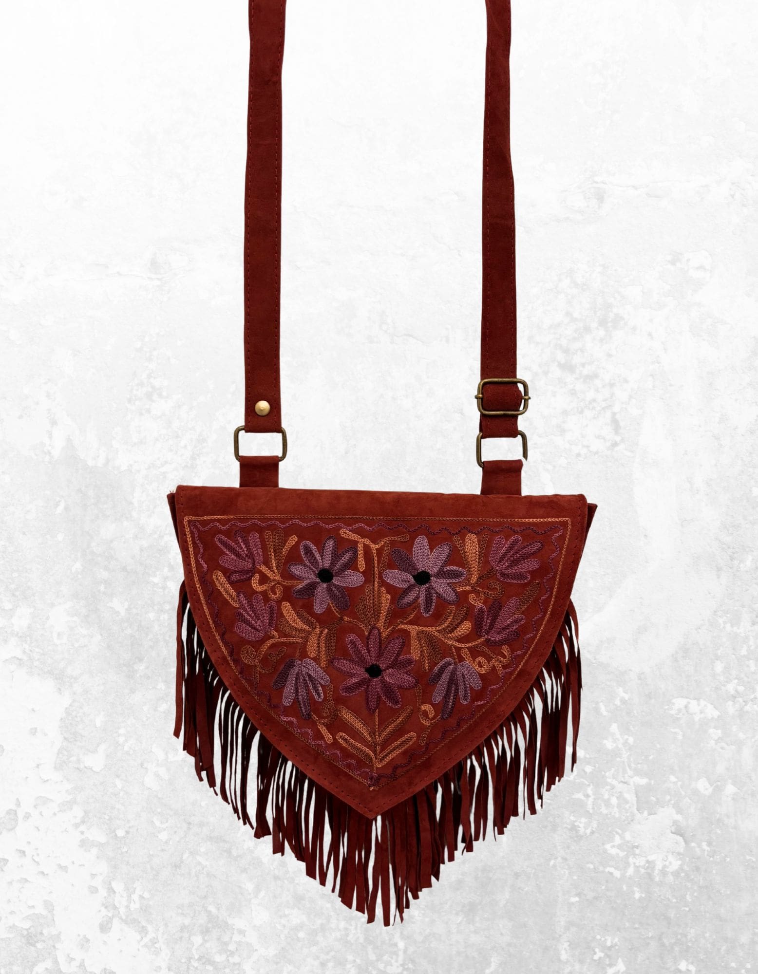 Bolso Jivan – Bordado Aari sobre piel terracota - Imagen 4