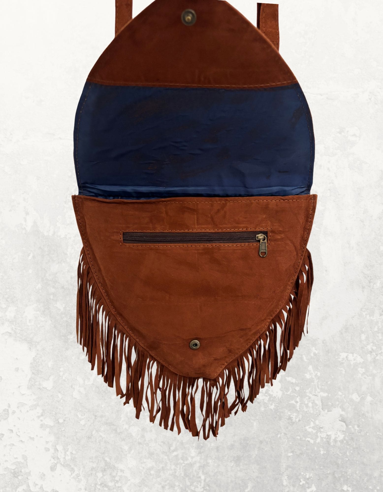 Bolso Nayara – Bordado Aari sobre piel marrón - Imagen 3