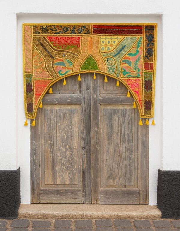 Portada Toran Amarilla