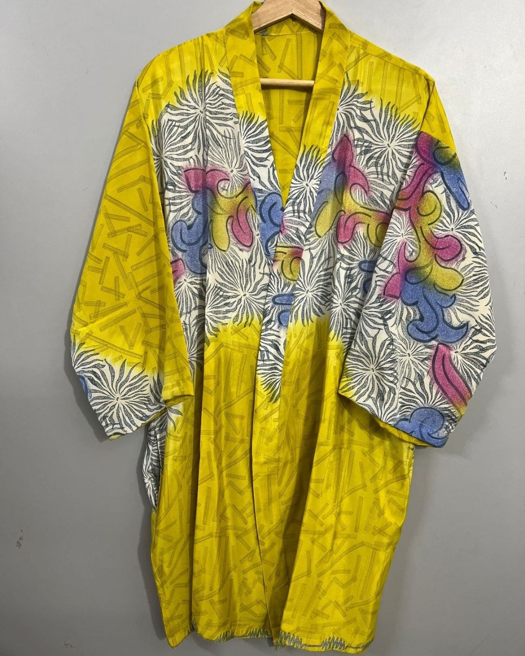 Kimono midi de sari reciclado – Meera - Imagen 3